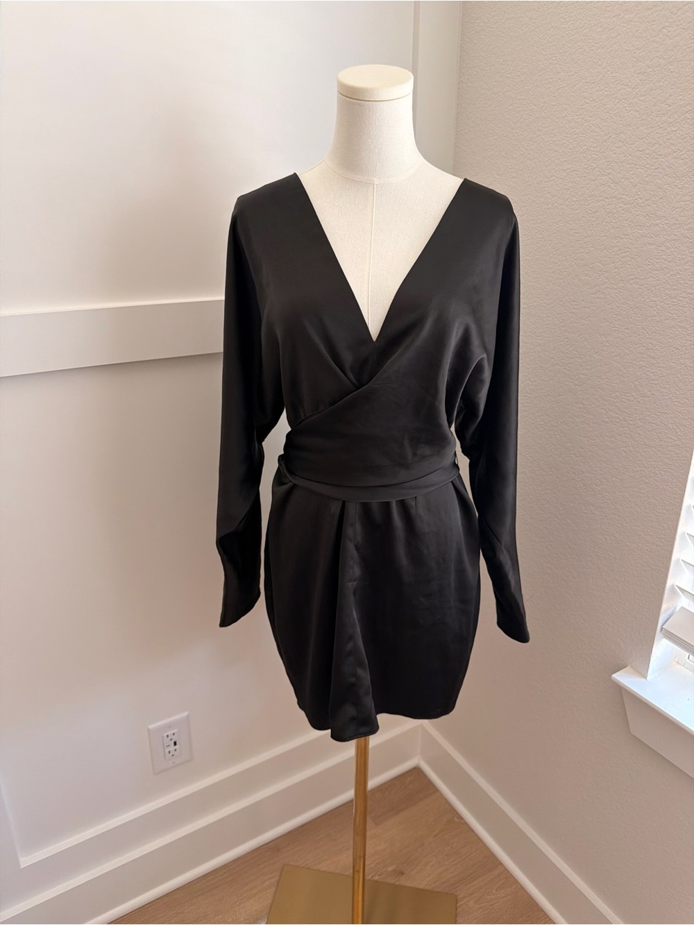 ASOS DESIGN Black Satin Long-Sleeve Mini Dress – US Size 10 (UK 14)